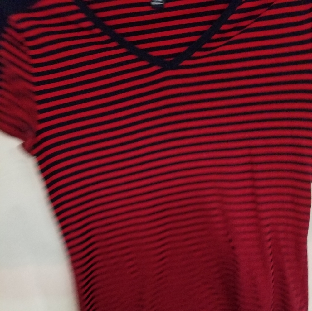CHAPS Red & Blue Stripes Medium Shirt